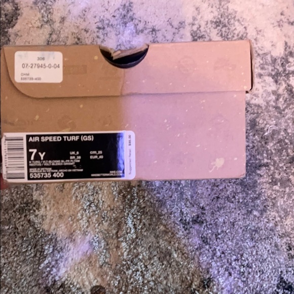 Nike shoes - Picture 2 of 2